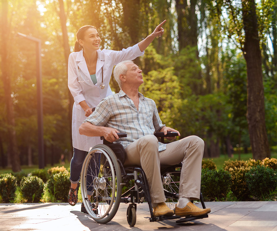 「居家長期照護2.0」申請條件有哪些？搞懂原則與費用，家中長輩沒煩惱！