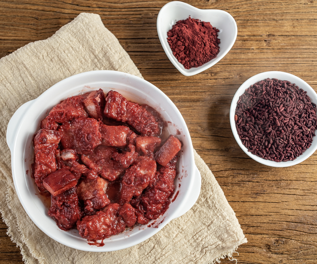 認識紅麴功效與禁忌，吃對降膽固醇，吃錯反傷身？